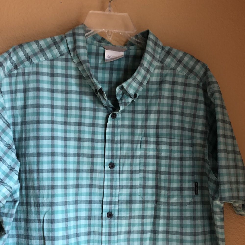 ‎Columbia Sportswear Company shirt short sleeves beautiful turquoise plaid XL